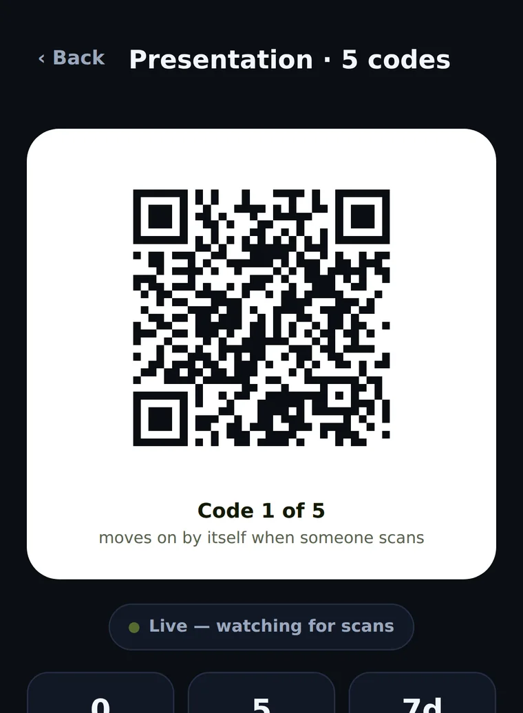 VorrLoop ask screen with a live QR code for the room to scan